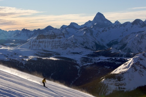 /Media/images/Product_Images/destinations/canada ski/sunshine village, sean hannah.jpg